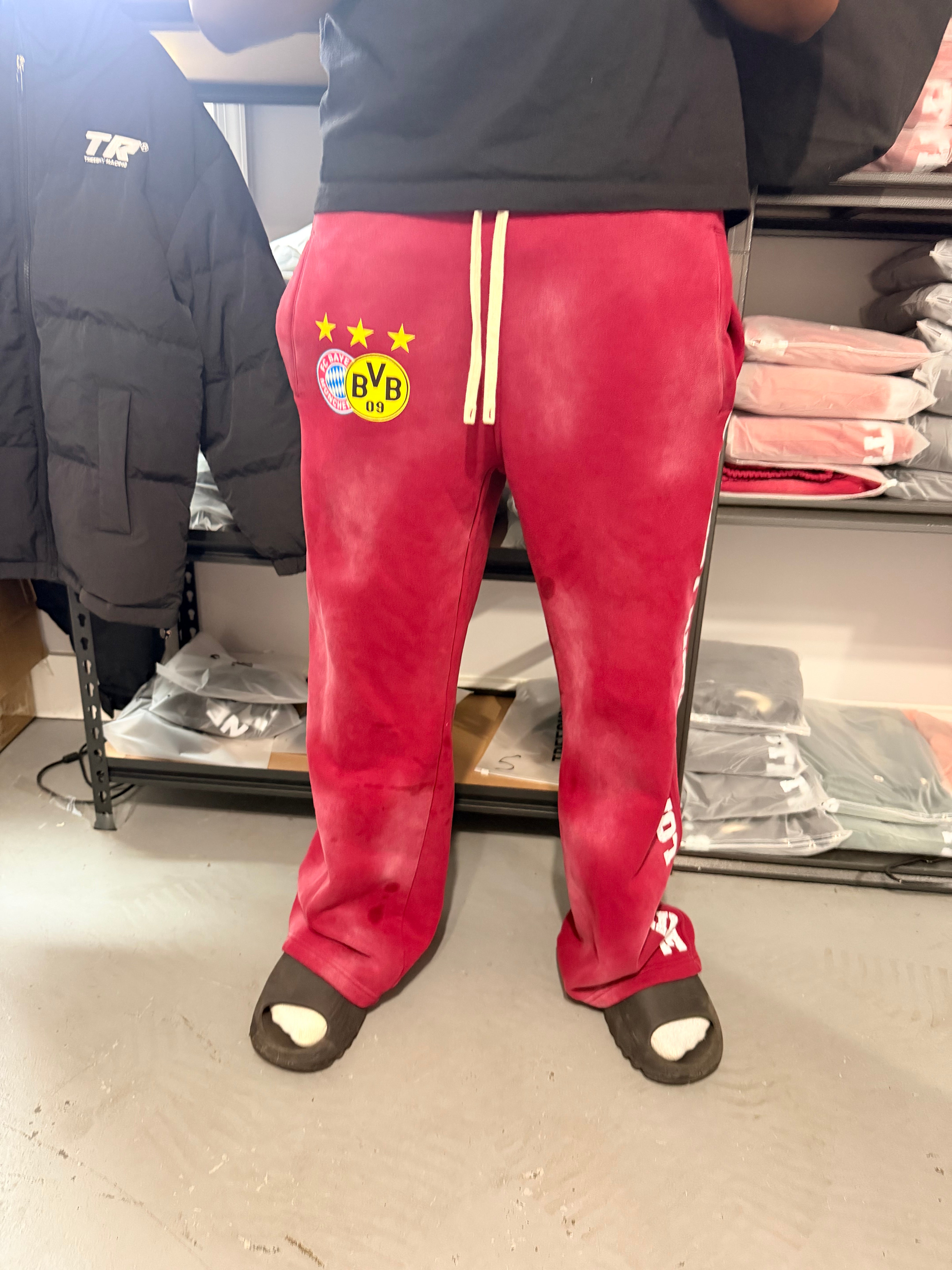 RED BUNDESLIGA SWEATS